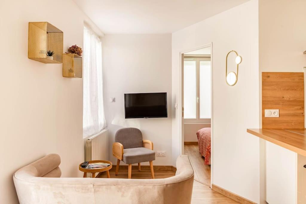 Maison Tourangelle Chic & Cosy Avec Cour ตูร์ ภายนอก รูปภาพ
